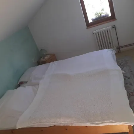 Kraljica Dujmovica Landsted Trnovo